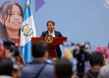 La subsecretaria de Planificación y Programación de la Presidencia (Segeplan), Ileana Peña, durante La Ronda de este lunes. / Foto: Alex Jacinto.