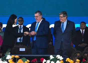 El presidente Bernardo Arévalo, durante entrega de donativo de 252 motocicletas para la PNC por parte de la embajadora de la República de China (Taiwán). /Foto: Byron de la Cruz