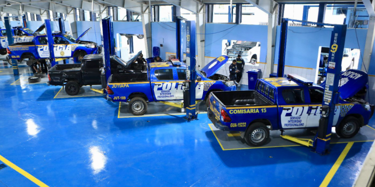 El taller fue habilitado dentro del Departamento de Material Móvil, ubicado en la zona 6 de la capital. / Foto: PNC.