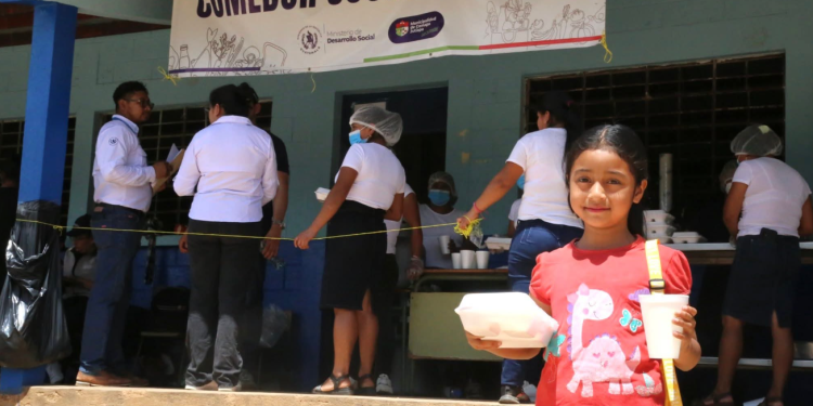 Más de 15 mil raciones de alimentos ha entregado Mides en Jutiapa tras sismos, /Foto: Mides.