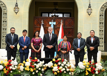 Presidente participa en Foro Interinstitucional en el marco del Dia Internacional de los Pueblos Indígenas