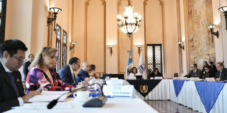 Reunión de Concyt abordó avances de Senacyt y ejecución de programas. (Foto: Vicepresidencia)