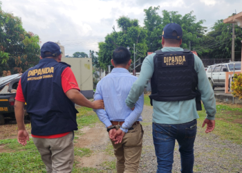 Capturan a Marlin de Jesús Chilel Guzmán, de 30 años, en el momento en que exigía dinero a un ciudadano a cambio de desviar una investigación en curso. / Foto: MP.