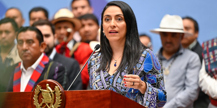 La Subsecretaria de Diálogo Político y Gobernabilidad, Mónica Mazariegos Rodas