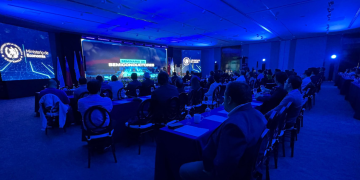 Seminario de Semiconductores. / Foto; Mineco.