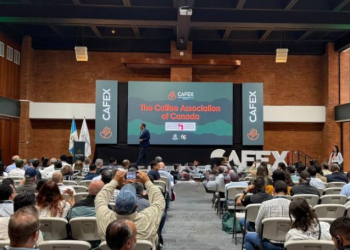 Guatemala y Canadá fortalecen relaciones comerciales en la industria del café