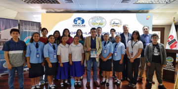 Quince niños destacados participan en Open LAB en el marco de los 100 años del Observatorio nacional. / Foto: CIV.