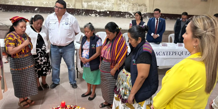 MSPAS reconoce el papel de comadronas y terapeutas ancestrales en la salud del país./Foto: MSPAS.