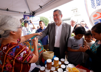 Presidente Bernardo Arévalo participa en Feria Cooperativa./Foto: Gilber García.