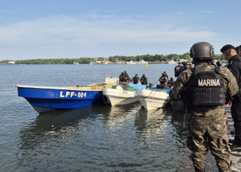 El decomiso se realizó el 9 de agosto a las 21:45 horas, con la captura de seis personas vinculadas al narcotráfico. / Foto: Ejército