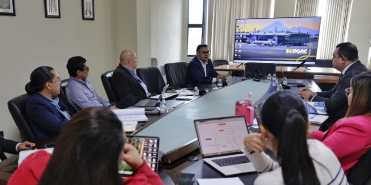 El CIV continúa con reuniones para la reforma de la Ley de Transporte. / Foto: CIV.