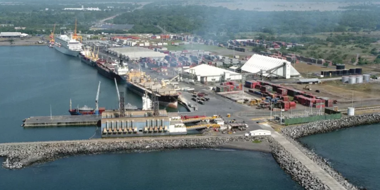 Próximo dragado en puerto Quetzal permitirá recuperar hasta 3.9 millones de toneladas métricas de carga. / Foto: Agexport.