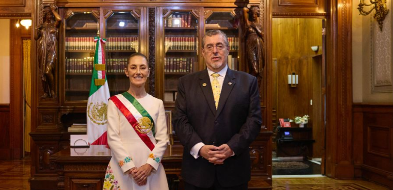 Presidente Bernardo Arévalo con la presidenta de México Claudia Sheinbaum. / Foto: Archivo, Gobierno de Guatemala.