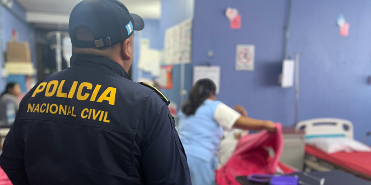 Capturan a mujer que habría abandonado a su bebé en una fosa séptica