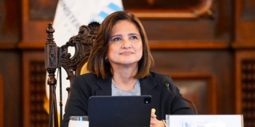 Vicepresidenta Karin Herrera realizará visita oficial a Ecuador. (Foto: Vicepresidencia de la República)