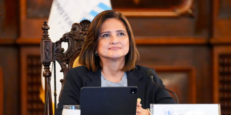 Vicepresidenta Karin Herrera realizará visita oficial a Ecuador. (Foto: Vicepresidencia de la República)