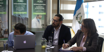 Ministerio de Ambiente aborda temas ambientales con la Cámara del Agro. (Foto: Marn)