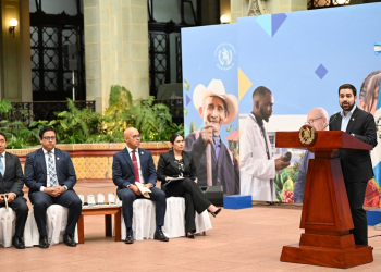 Tanto el Ministerio de Educación como la Secretaría de Comunicación coincidieron en que cualquier intento de otorgar perdón generalizado a quienes incumplen la ley mina la confianza. / Foto: Byron de la Cruz