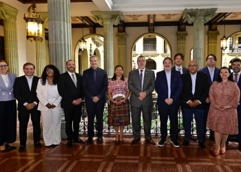 Presidente Arévalo se reunió con la misión tripartita de la OIT