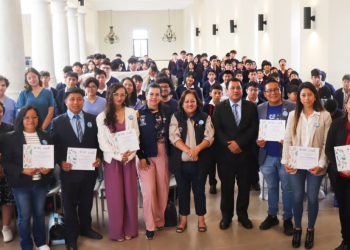 Senacyt inaugura cinco Clubes de Ciencias para el beneficio de más de 100 jóvenes de Quetzaltenango. (Foto: Senacyt)