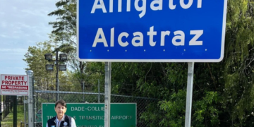 Autoridades del consulado de Guatemala entrevistan a connacionales en Alligator Alcatraz