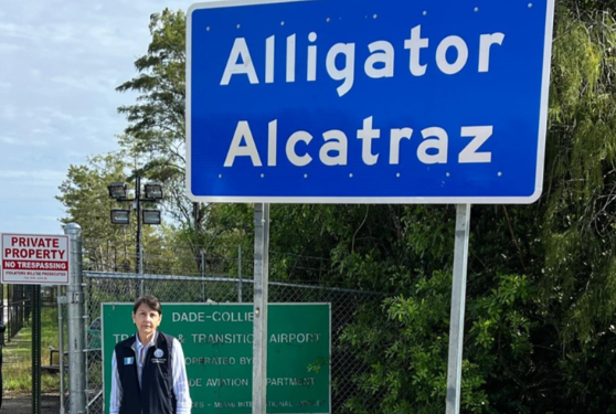 Autoridades del consulado de Guatemala entrevistan a connacionales en Alligator Alcatraz