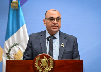 Diaco informa sobre estabilidad en precios de la canasta básica. / Foto: Álvaro Interiano.