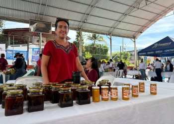 En la Feria del Agricultor en Barberena, Santa Rosa, las personas tuvieron acceso a diferente tipo de productos.