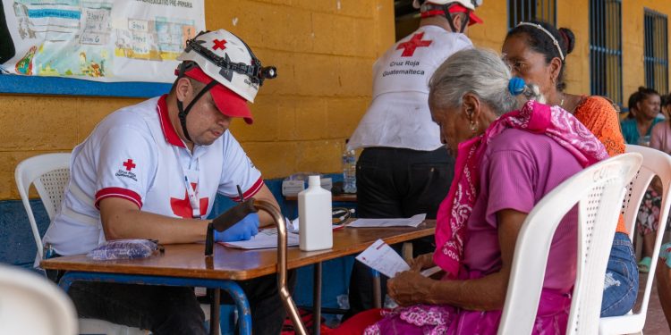 Continúa apoyo a afectados pro los sismos en Jutiapa