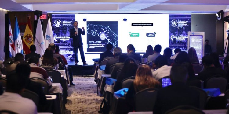 Guatemala realiza Congreso de Firma Electrónica Avanzada . / Foto: Mineco.