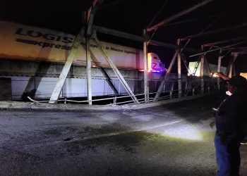 Atienden emergencia en el puente Mocá. / Foto: Gobernación Departamental de Suchitepéquez.