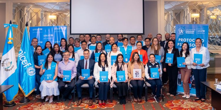 Minex y UNICEF inauguran taller sobre protocolo psicosocial para la protección consular. / Foto: Minex.