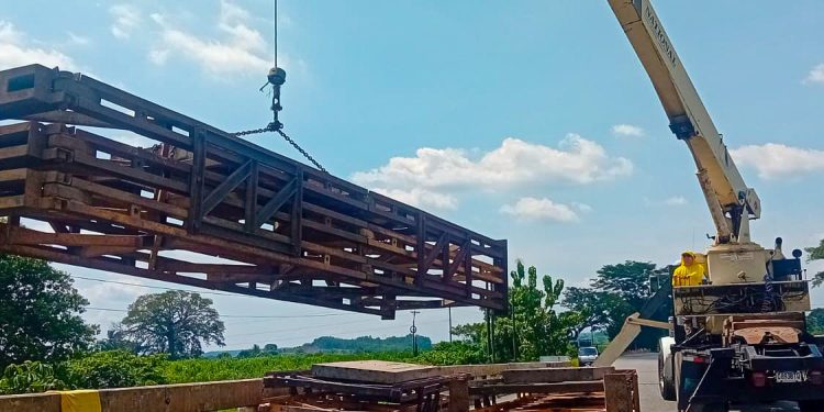 El CIV, por medio de Covial, lleva a cabo los primeros trabajos de apuntalamiento del puente Mocá.