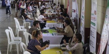 Abren más de 300 oportunidades laborales para la población de Retalhuleu