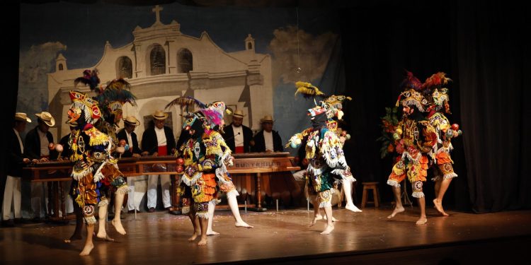 Ballet Moderno y Folklórico inauguró su Temporada Familiar 2025. (Foto: MCD)