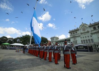 Día Nacional de la Bandera: un homenaje a nuestra historia e identidad. / Foto: Gilber García.