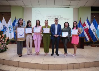 Actualmente, el país cuenta con 21 hospitales certificados y 32 establecimientos de mediana y baja complejidad reconocidos como Amigos de la Lactancia Materna. / Foto: MSPAS