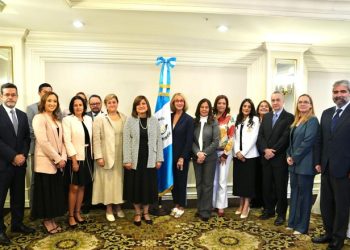 La Vicepresidenta impulsa acuerdos de cooperación en encuentro con el Coa. (Foto: Vicepresidencia de la República)