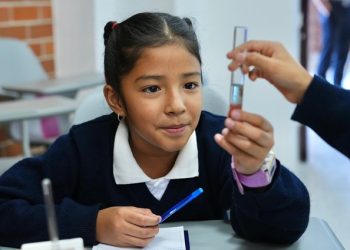 Los clubes de ciencias llegarán a cuatro departamentos más. (Foto: Vicepresidencia de la República)