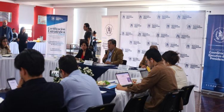 SCEP realiza acciones institucionales que fortalecen la inversión pública en el Siscode