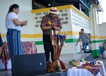 Homenaje a líderes indígenas en Retalhuleu por su labor cultural y defensa de los pueblos originarios