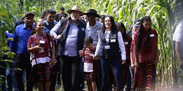 Presidente conoce avances de la Iniciativa Mano a Mano en Colotenango, Huehuetenango