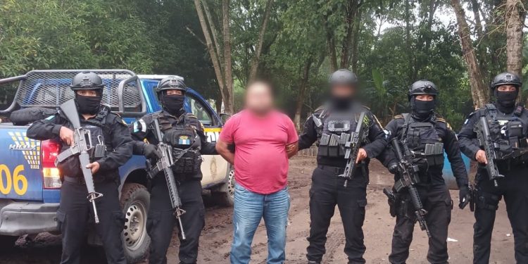 Capturan a alias “Guerrillero” el extraditable número 25 detenido en Guatemala este año. / Foto: Mingob.