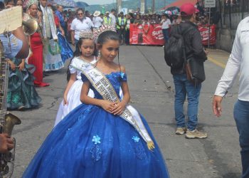Color, cultura y talento juvenil marcaron las fiestas patrias en Escuintla
