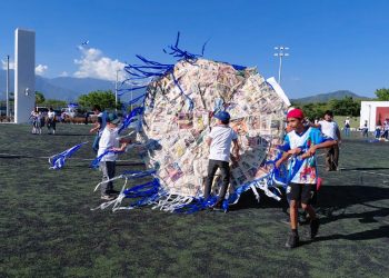 Zacapanecos celebran el mes patrio con coloridas y representativas actividades