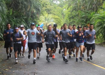 Antorcha Amatique, un evento cívico que conmemora el fervor patrio en Izabal