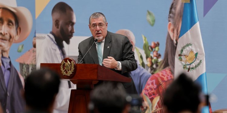 El presidente Bernardo Arévalo afirma que las acciones que su gobierno ha tomado han generado un mayor crecimiento económico en el país.