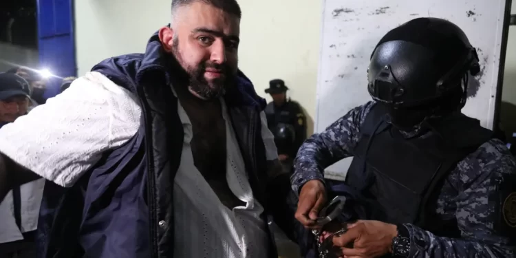 Aldo Ochoa Mejía, alias "El Lobo", máximo líder del "Barrio 18". / Foto: Mingob.