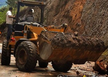 El CIV ha atendido más de 300 emergencias viales como emergencias entre derrumbes, deslaves y daños en puentes.