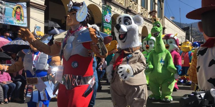 El Internacional Convite Navideño Ángel Pérez Quiroa de Totonicapán, durante una de sus presentaciones y ahora declarado Patrimonio Cultural Intangible de la Nación.
